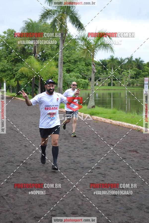 Buy your photos of the eventCorrida de Natal do Clube de Regatas on Fotop