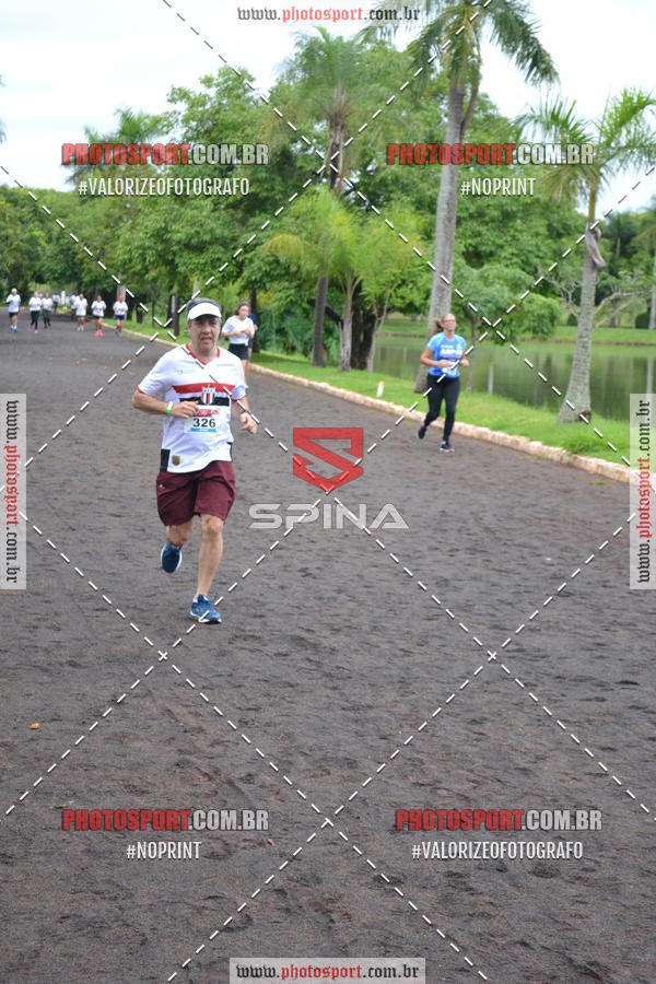Buy your photos of the eventCorrida de Natal do Clube de Regatas on Fotop