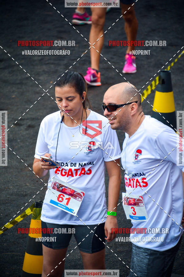 Buy your photos of the eventCorrida de Natal do Clube de Regatas on Fotop