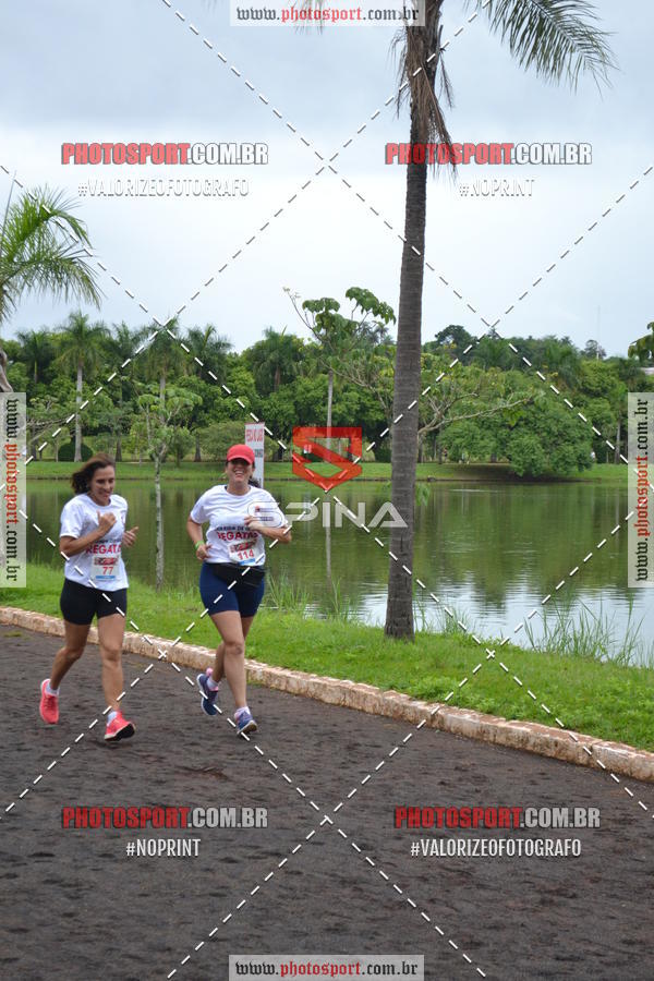 Buy your photos of the eventCorrida de Natal do Clube de Regatas on Fotop