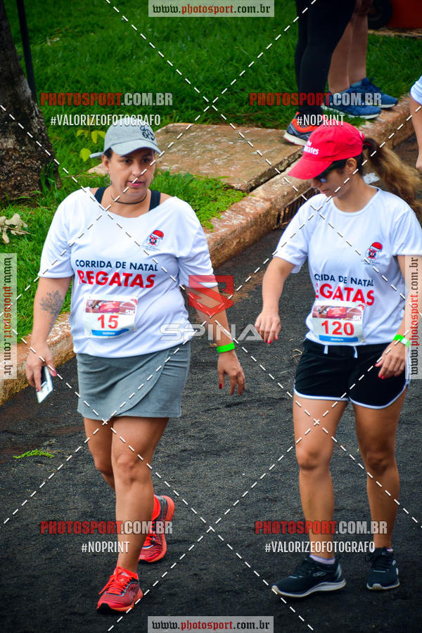 Buy your photos of the eventCorrida de Natal do Clube de Regatas on Fotop