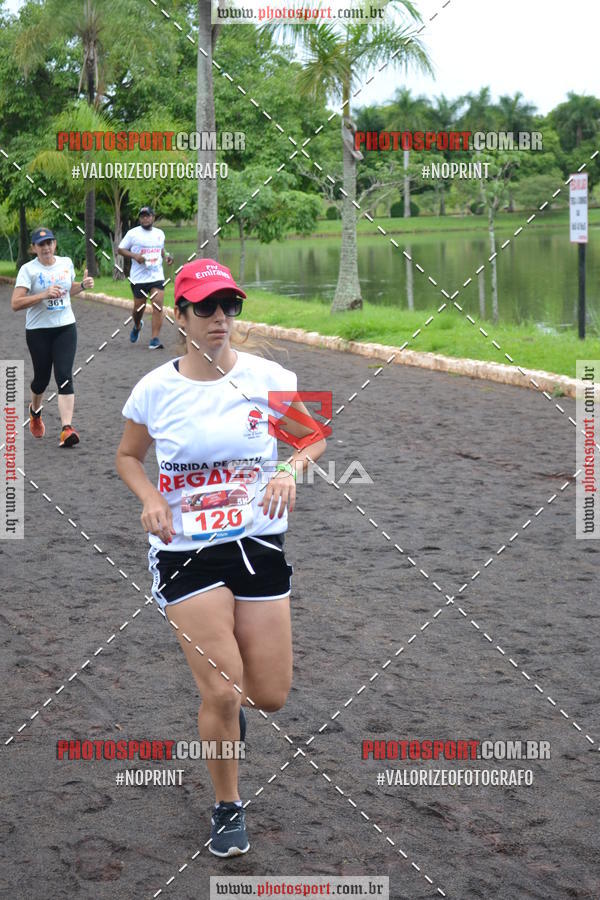 Buy your photos of the eventCorrida de Natal do Clube de Regatas on Fotop