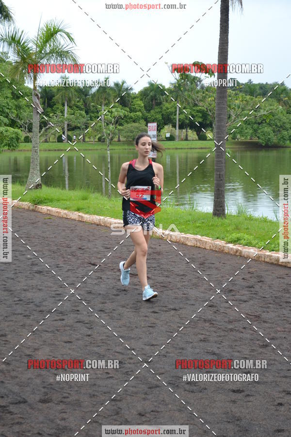 Buy your photos of the eventCorrida de Natal do Clube de Regatas on Fotop