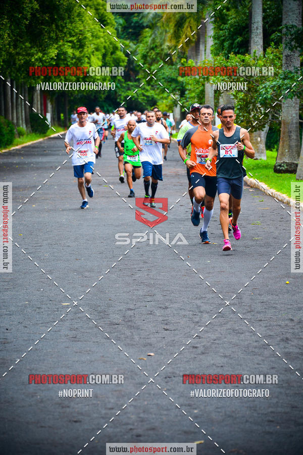 Buy your photos of the eventCorrida de Natal do Clube de Regatas on Fotop