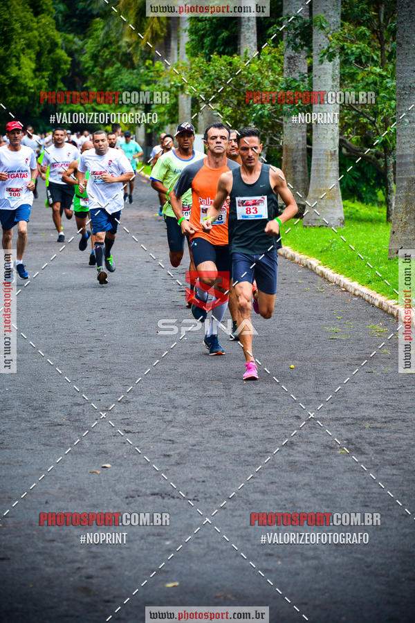 Buy your photos of the eventCorrida de Natal do Clube de Regatas on Fotop
