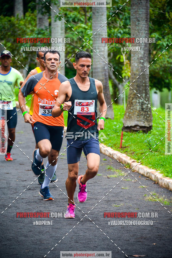 Buy your photos of the eventCorrida de Natal do Clube de Regatas on Fotop