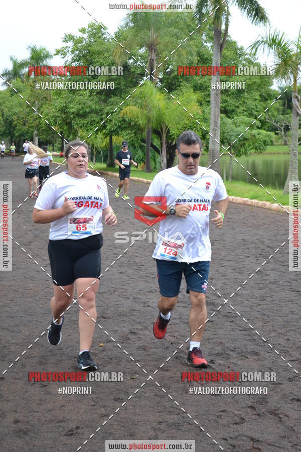 Buy your photos of the eventCorrida de Natal do Clube de Regatas on Fotop