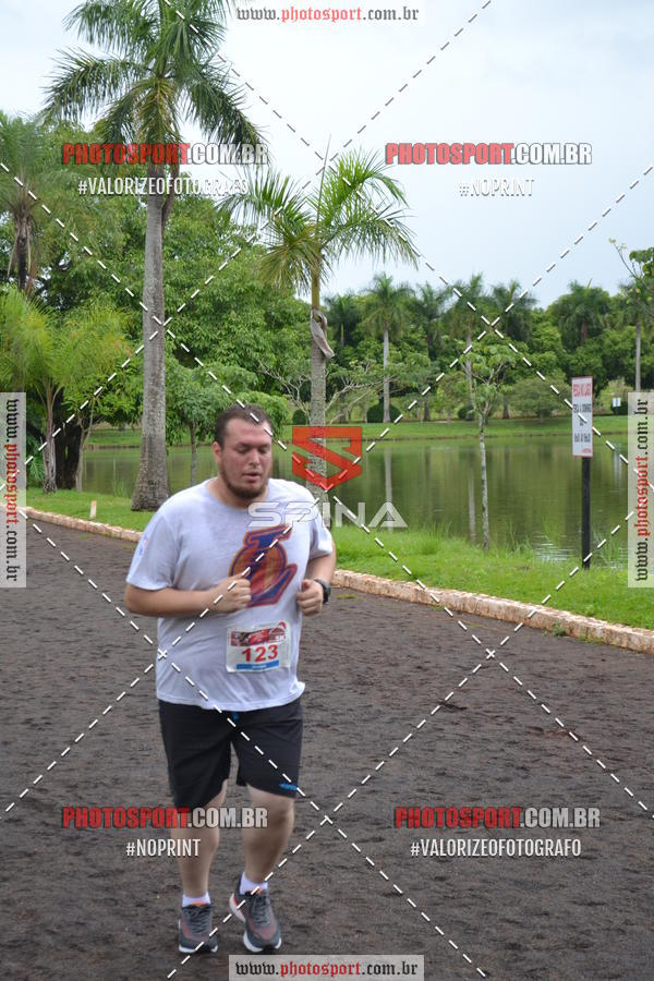 Buy your photos of the eventCorrida de Natal do Clube de Regatas on Fotop