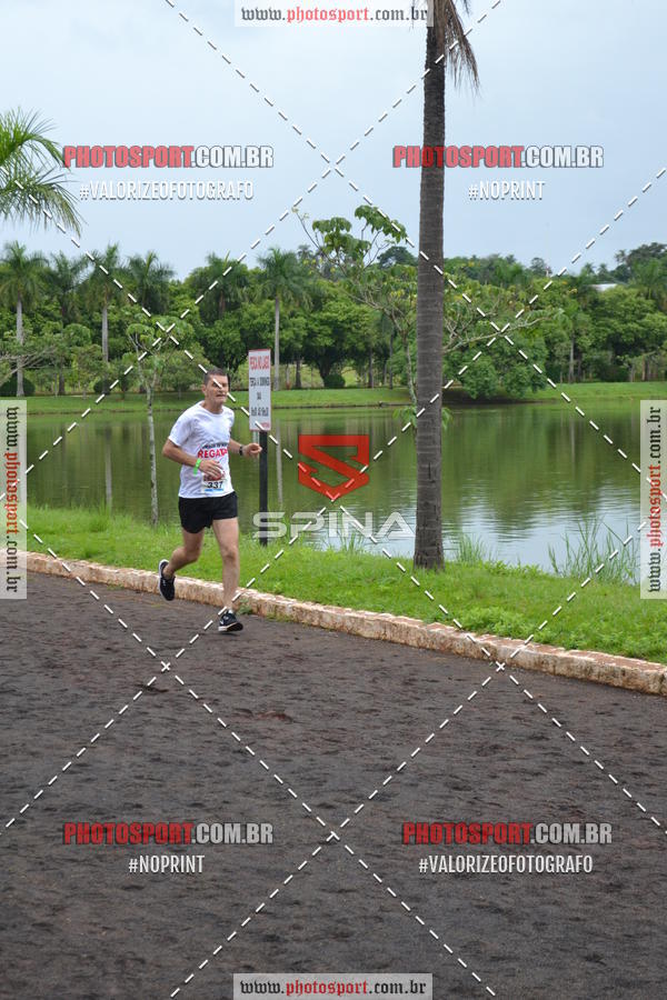 Buy your photos of the eventCorrida de Natal do Clube de Regatas on Fotop