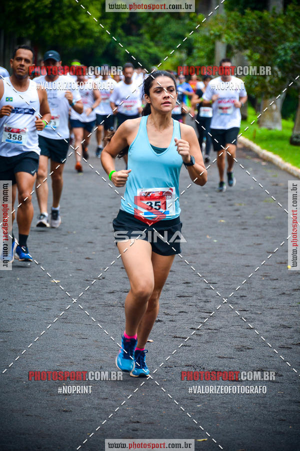 Buy your photos of the eventCorrida de Natal do Clube de Regatas on Fotop