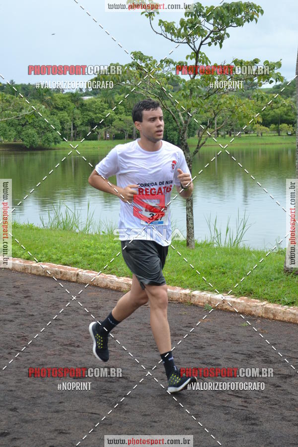 Buy your photos of the eventCorrida de Natal do Clube de Regatas on Fotop