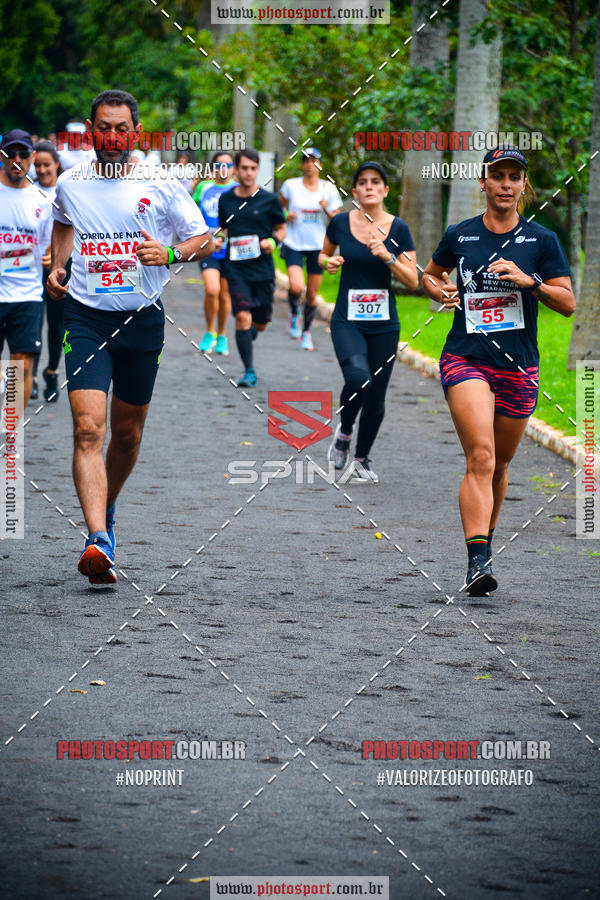 Buy your photos of the eventCorrida de Natal do Clube de Regatas on Fotop