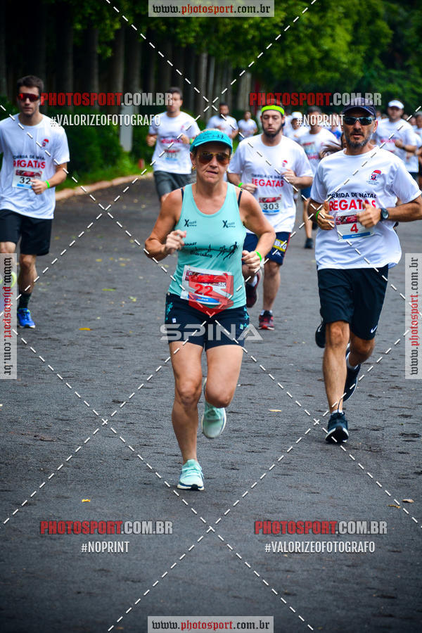 Buy your photos of the eventCorrida de Natal do Clube de Regatas on Fotop