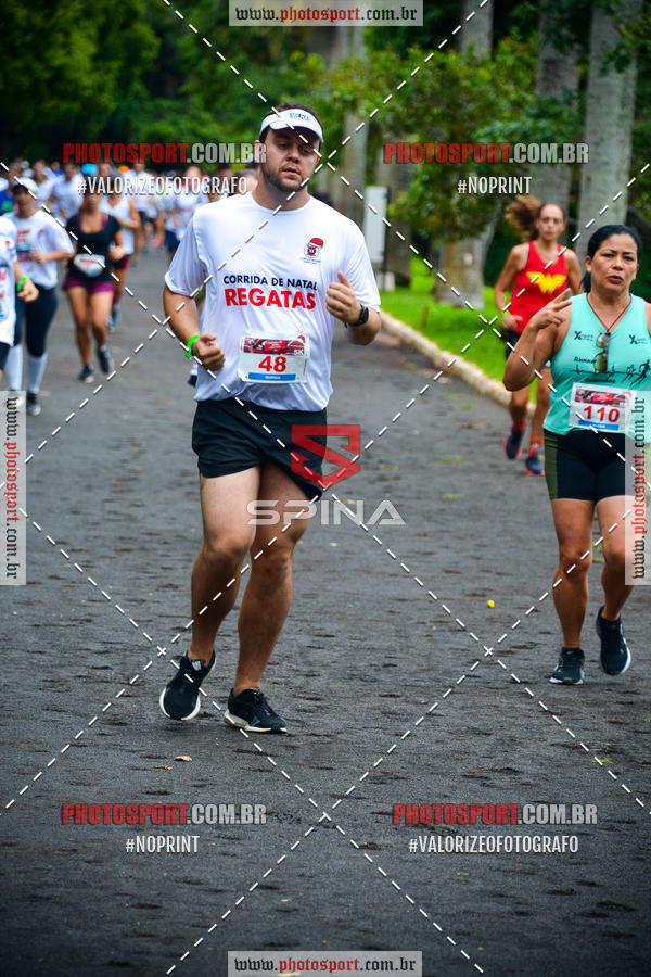 Buy your photos of the eventCorrida de Natal do Clube de Regatas on Fotop