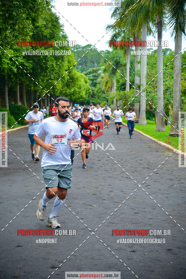 Buy your photos of the eventCorrida de Natal do Clube de Regatas on Fotop