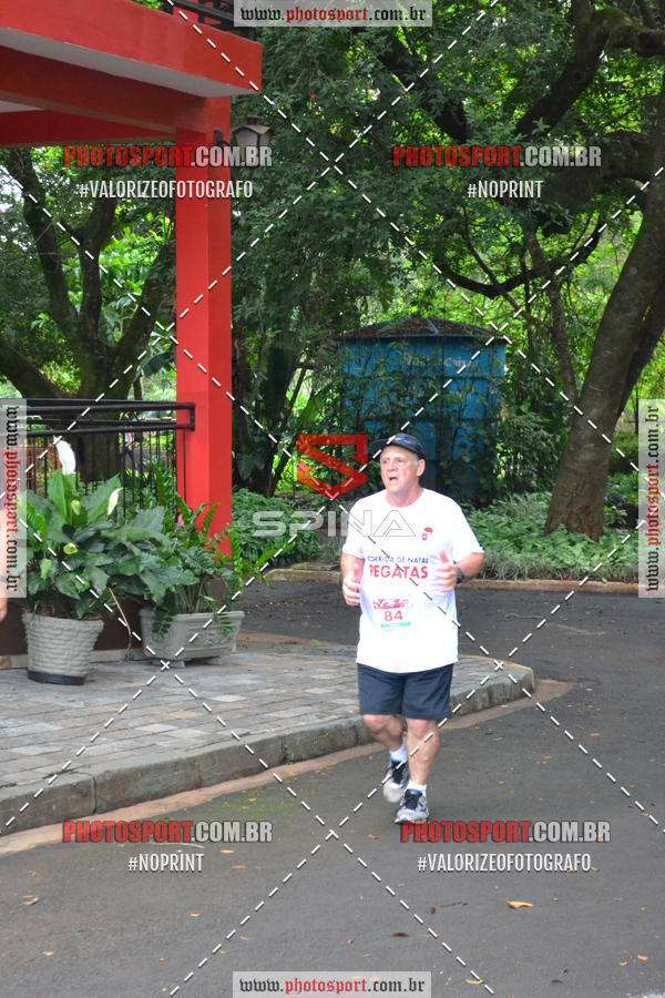 Buy your photos of the eventCorrida de Natal do Clube de Regatas on Fotop