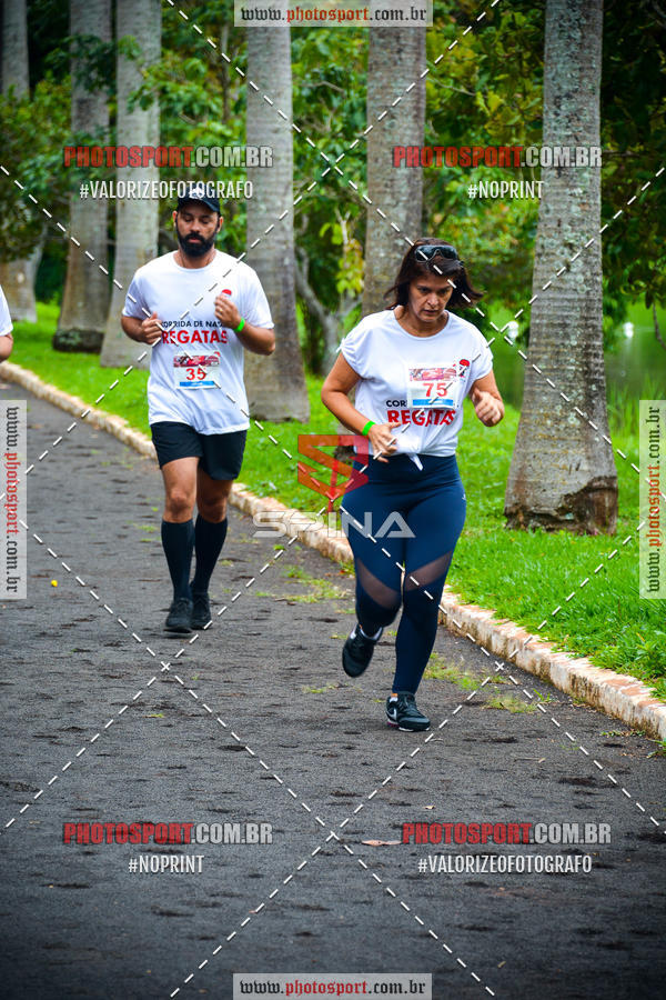 Buy your photos of the eventCorrida de Natal do Clube de Regatas on Fotop