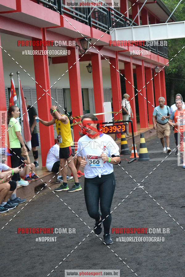 Buy your photos of the eventCorrida de Natal do Clube de Regatas on Fotop