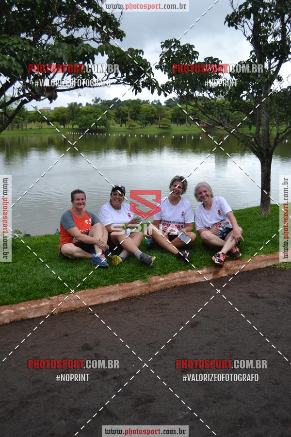 Buy your photos of the eventCorrida de Natal do Clube de Regatas on Fotop