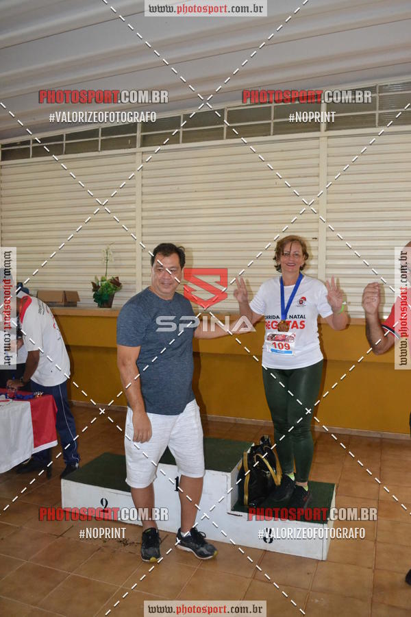 Buy your photos of the eventCorrida de Natal do Clube de Regatas on Fotop