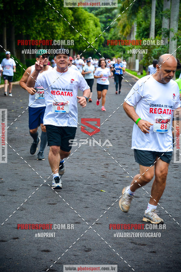 Buy your photos of the eventCorrida de Natal do Clube de Regatas on Fotop