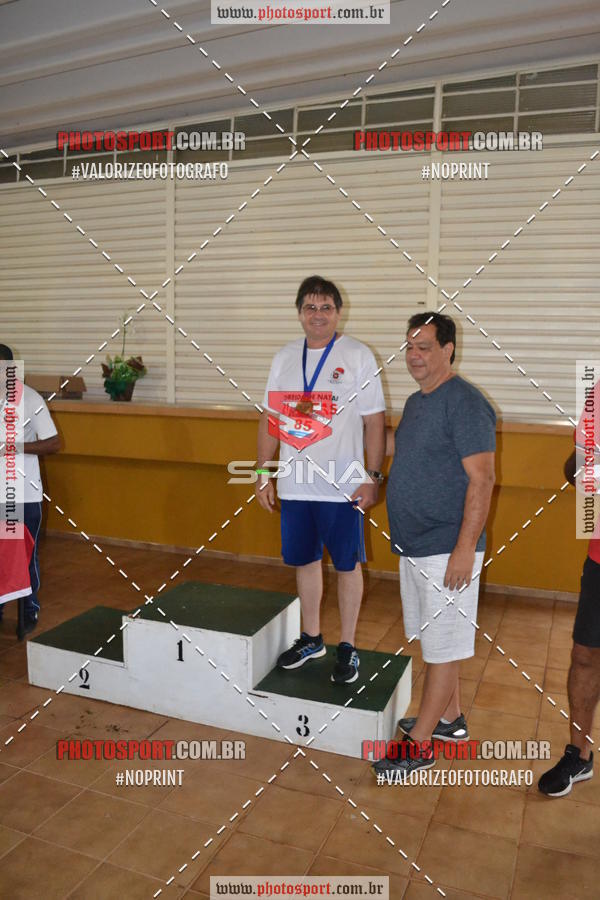 Buy your photos of the eventCorrida de Natal do Clube de Regatas on Fotop