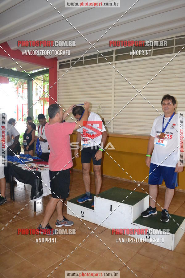 Buy your photos of the eventCorrida de Natal do Clube de Regatas on Fotop