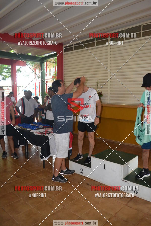 Buy your photos of the eventCorrida de Natal do Clube de Regatas on Fotop