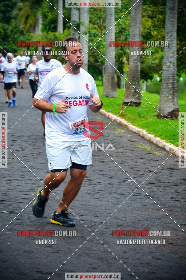 Buy your photos of the eventCorrida de Natal do Clube de Regatas on Fotop