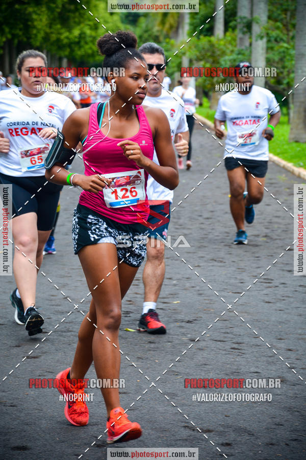 Buy your photos of the eventCorrida de Natal do Clube de Regatas on Fotop