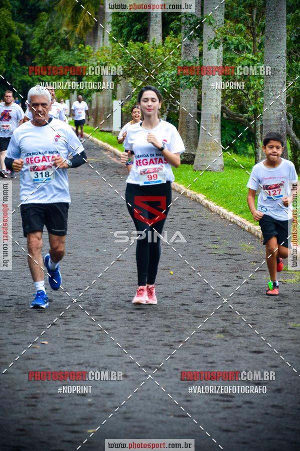 Buy your photos of the eventCorrida de Natal do Clube de Regatas on Fotop