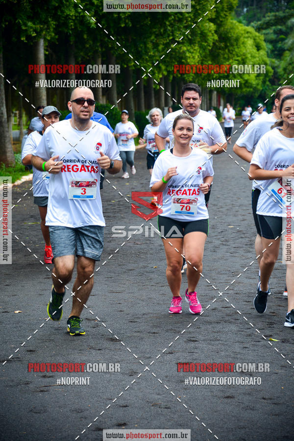 Buy your photos of the eventCorrida de Natal do Clube de Regatas on Fotop