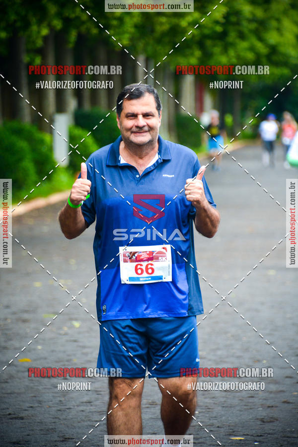 Buy your photos of the eventCorrida de Natal do Clube de Regatas on Fotop