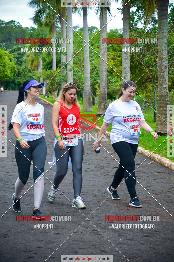 Buy your photos of the eventCorrida de Natal do Clube de Regatas on Fotop