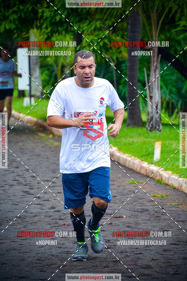 Buy your photos of the eventCorrida de Natal do Clube de Regatas on Fotop