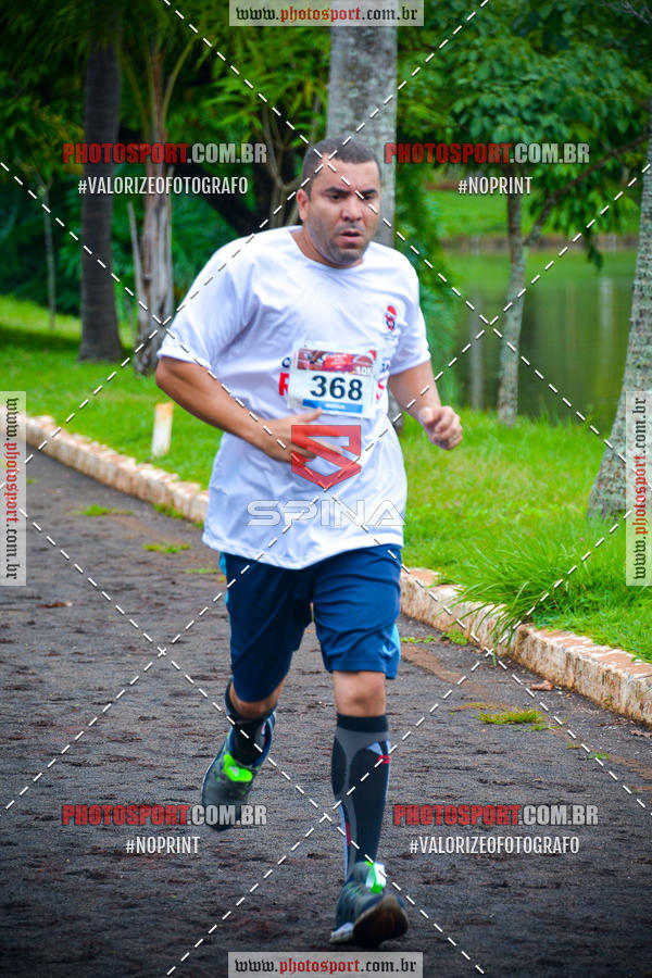 Buy your photos of the eventCorrida de Natal do Clube de Regatas on Fotop