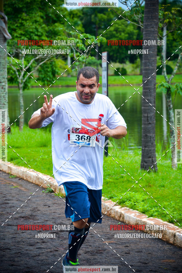 Buy your photos of the eventCorrida de Natal do Clube de Regatas on Fotop