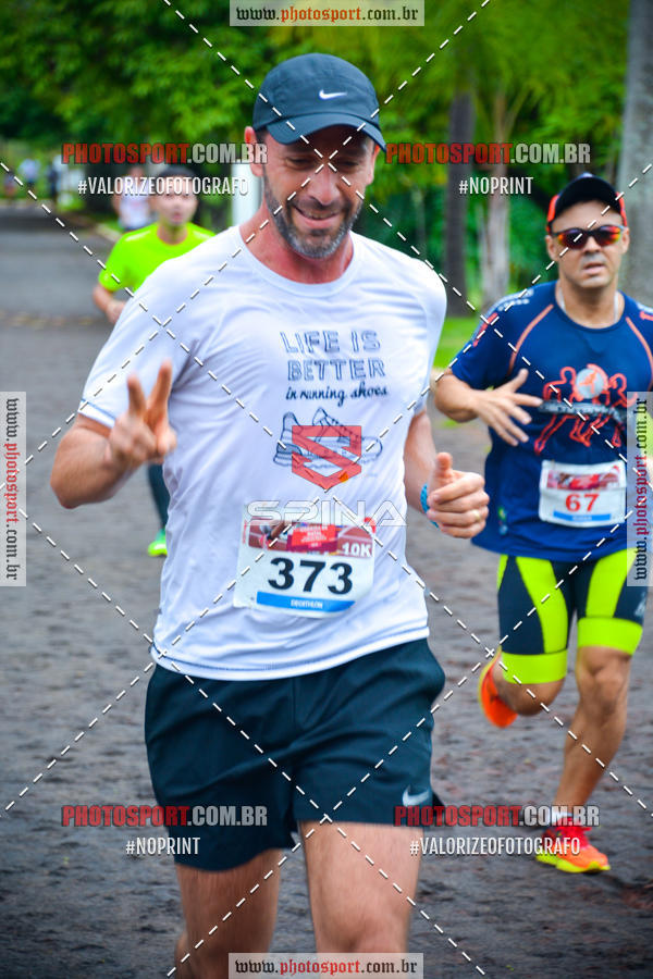 Buy your photos of the eventCorrida de Natal do Clube de Regatas on Fotop