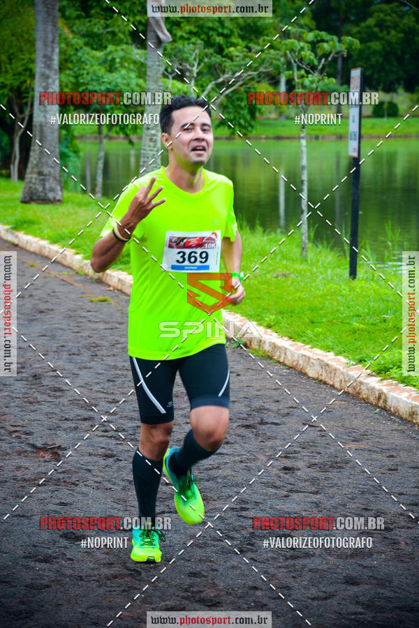 Buy your photos of the eventCorrida de Natal do Clube de Regatas on Fotop