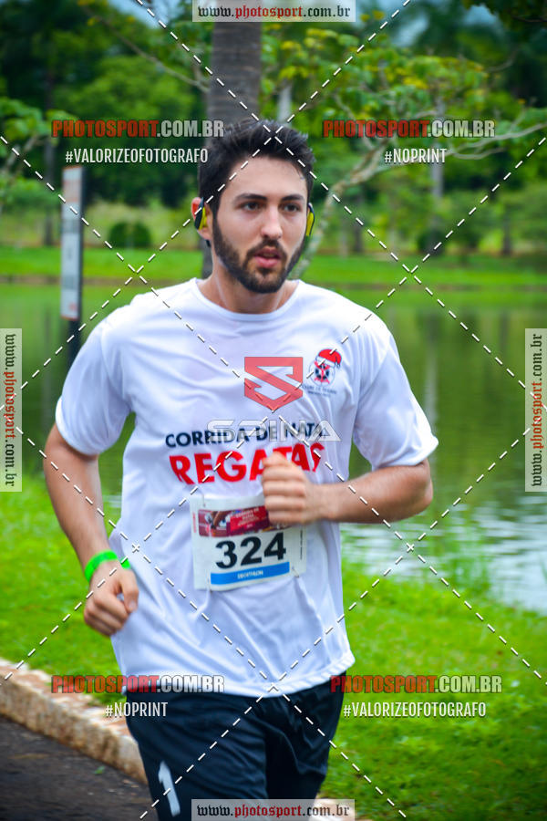 Buy your photos of the eventCorrida de Natal do Clube de Regatas on Fotop
