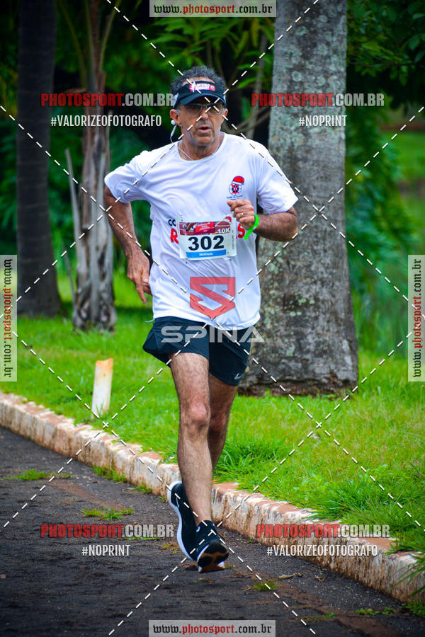 Buy your photos of the eventCorrida de Natal do Clube de Regatas on Fotop