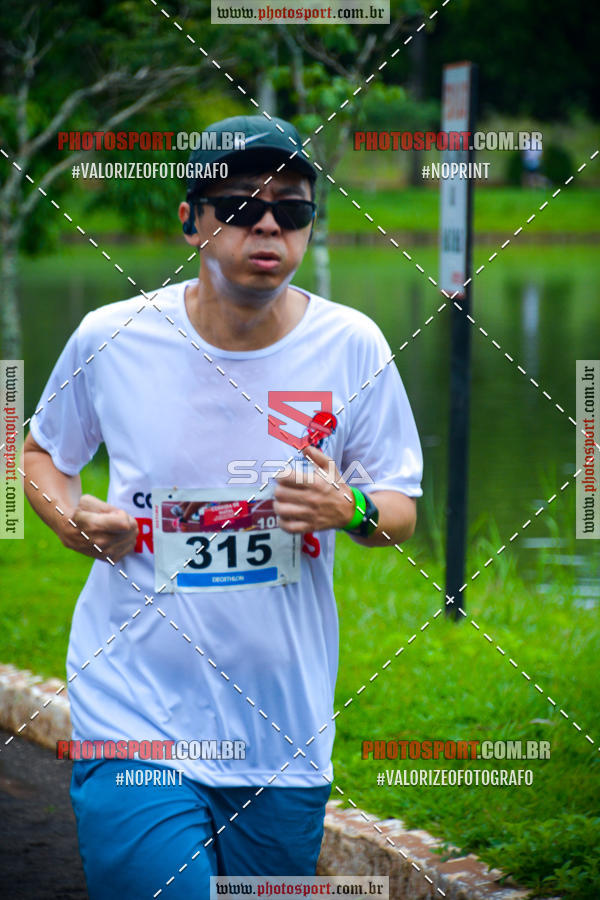 Buy your photos of the eventCorrida de Natal do Clube de Regatas on Fotop