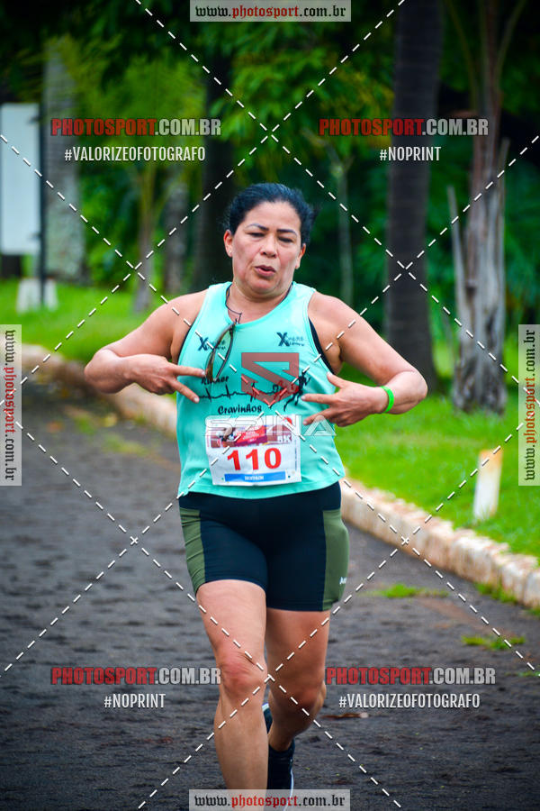 Buy your photos of the eventCorrida de Natal do Clube de Regatas on Fotop