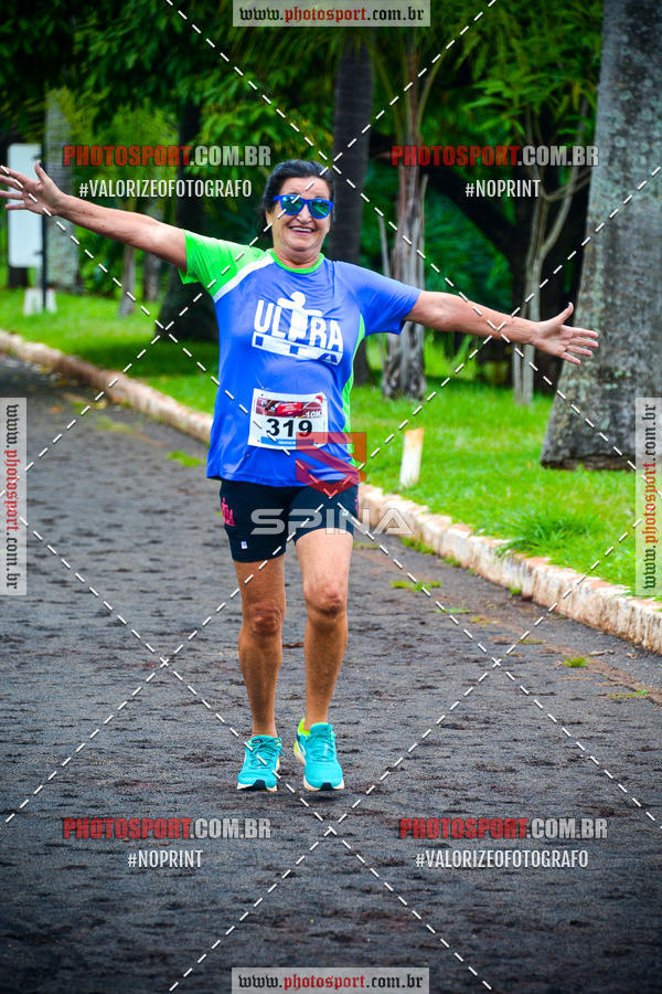 Buy your photos of the eventCorrida de Natal do Clube de Regatas on Fotop