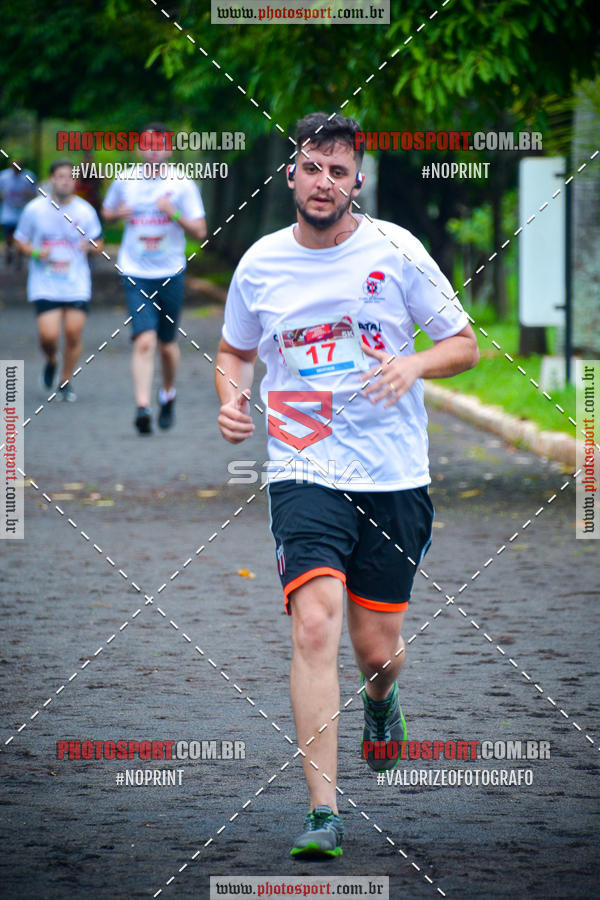 Buy your photos of the eventCorrida de Natal do Clube de Regatas on Fotop