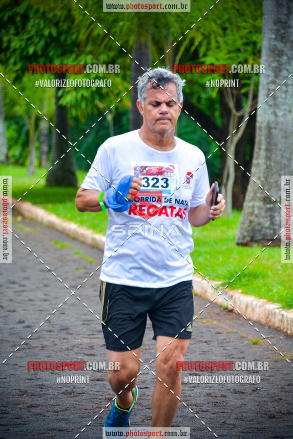 Buy your photos of the eventCorrida de Natal do Clube de Regatas on Fotop