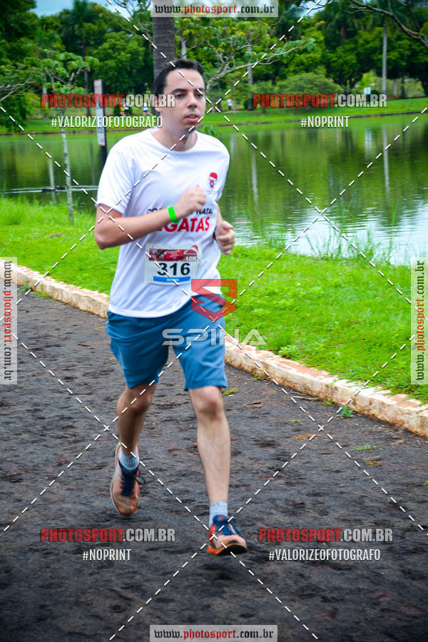 Buy your photos of the eventCorrida de Natal do Clube de Regatas on Fotop