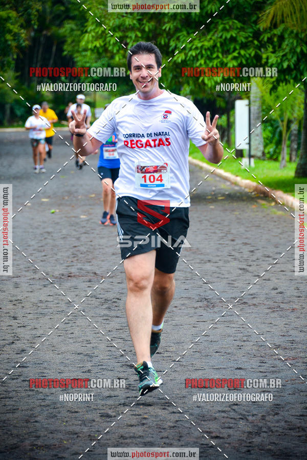 Buy your photos of the eventCorrida de Natal do Clube de Regatas on Fotop