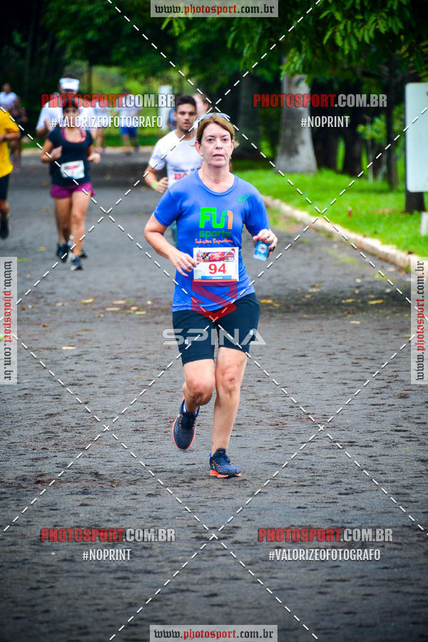 Buy your photos of the eventCorrida de Natal do Clube de Regatas on Fotop