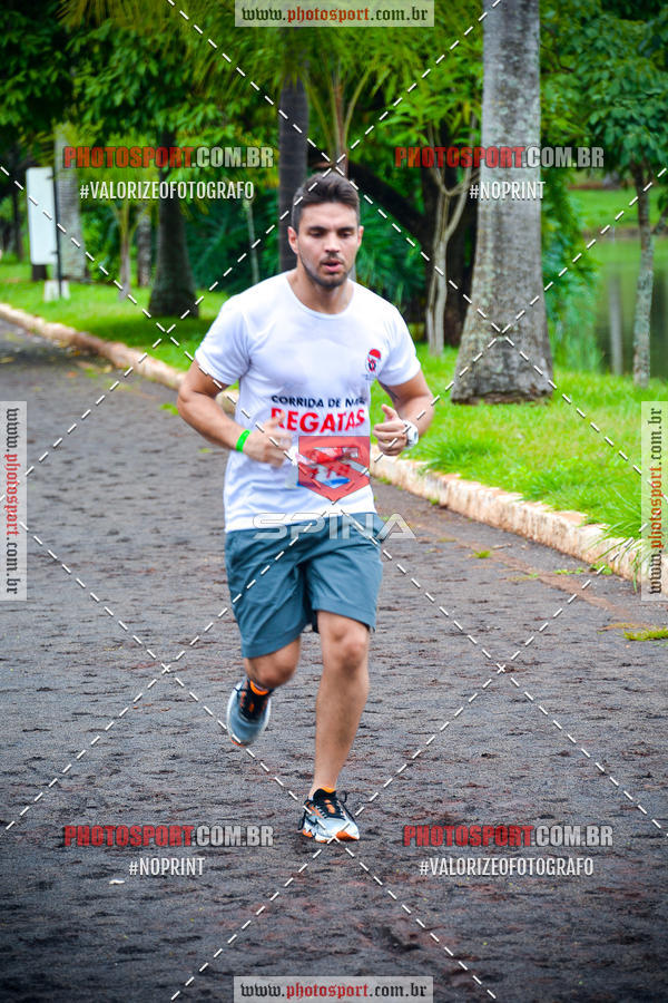 Buy your photos of the eventCorrida de Natal do Clube de Regatas on Fotop